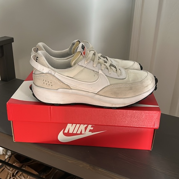 Women’s nike waffle debut - Picture 4 of 15